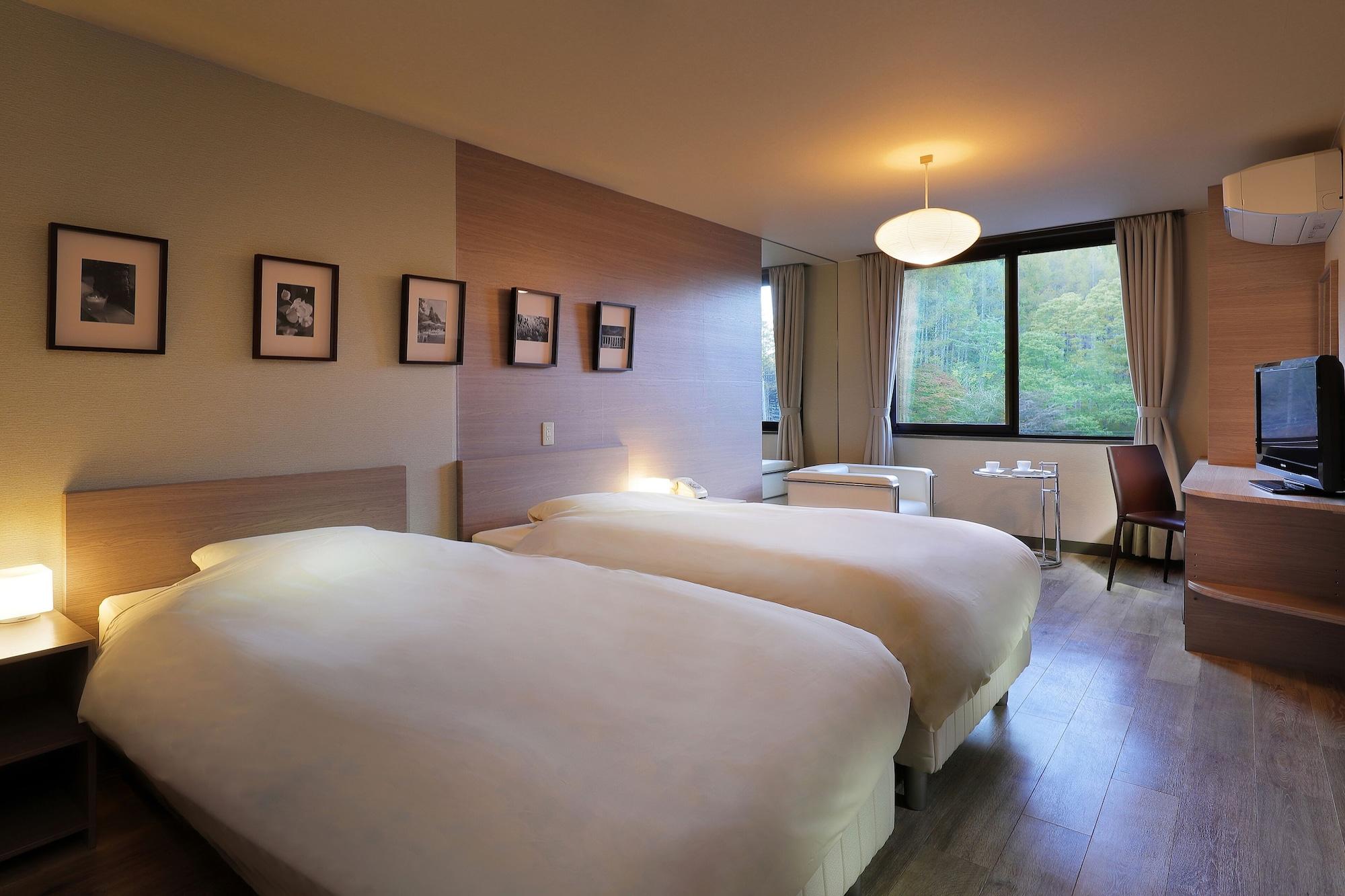 Hotel Ryu Resort And Spa Такаяма Екстер'єр фото
